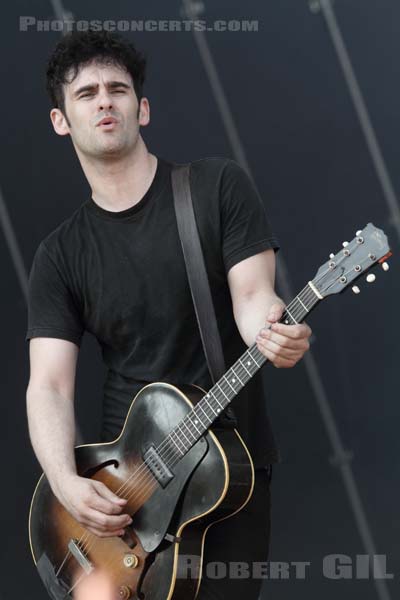 BLACK REBEL MOTORCYCLE CLUB - 2013-07-06 - BELFORT - Presqu'ile du Malsaucy - Robert Levon Been